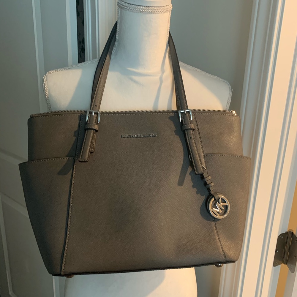 Michael kors gray silver handbag